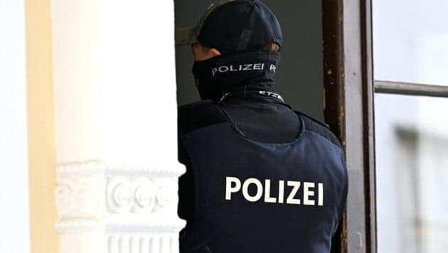 Verdächtiger hatte eine Rohrbombe im Nachtkastl